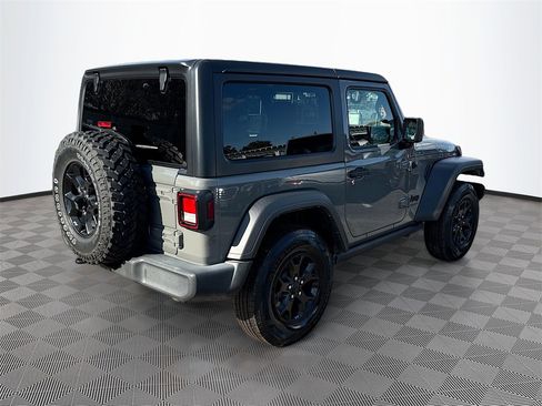 Used 2022 Jeep Wrangler Willys image 6