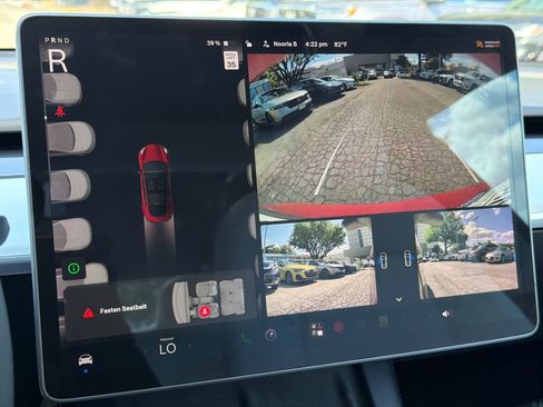 Used 2022 Tesla Model 3 Long Range AWD/4WD image 18