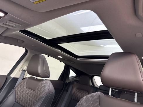 Certified 2025 Nissan Murano Platinum w/ Cargo Package AWD/4WD image 21
