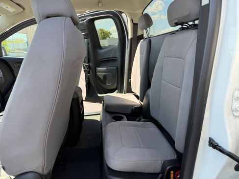 Used 2021 Chevrolet Colorado W/T w/ WT Convenience Package image 14