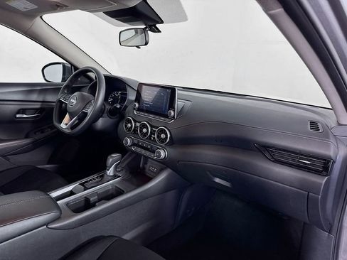 Used 2024 Nissan Sentra SV image 30