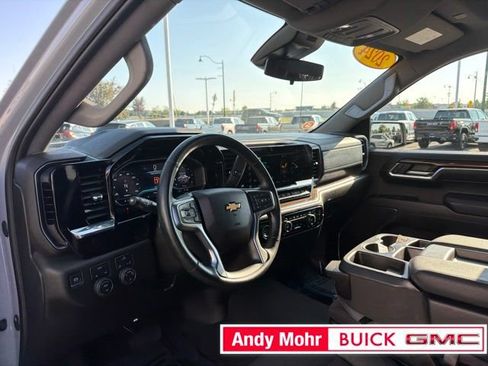 Used 2024 Chevrolet Silverado 1500 LT AWD/4WD image 16