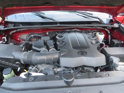 Used 2022 Toyota 4Runner SR5 image 26