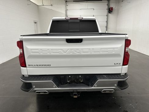 Used 2025 Chevrolet Silverado 1500 LTZ w/ Z71 Off-Road Package AWD/4WD image 10