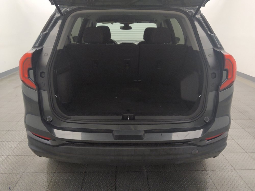 Used 2021 GMC Terrain SLE FWD image 29