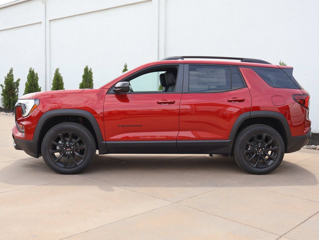New 2027 GMC Terrain Elevation w/ Elevation Premium Package AWD/4WD image 3