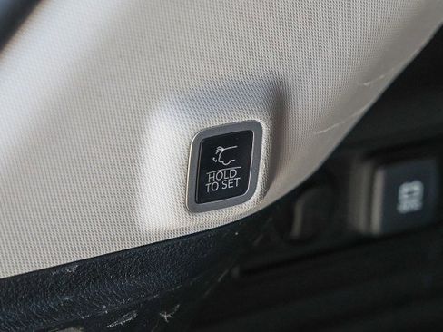 Used 2022 Jeep Grand Cherokee Limited 4xe image 36