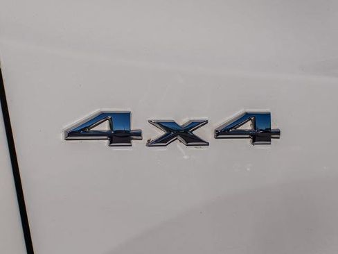 Used 2023 Jeep Renegade Latitude w/ Premium Group image 11