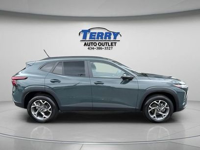 Used 2025 Chevrolet Trax LT