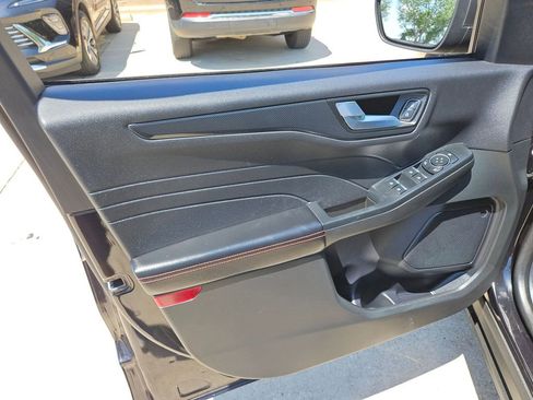 Used 2025 Ford Escape ST-Line AWD/4WD image 11