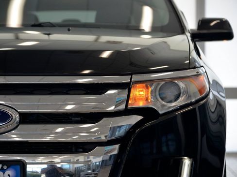Used 2013 Ford Edge Limited FWD image 11