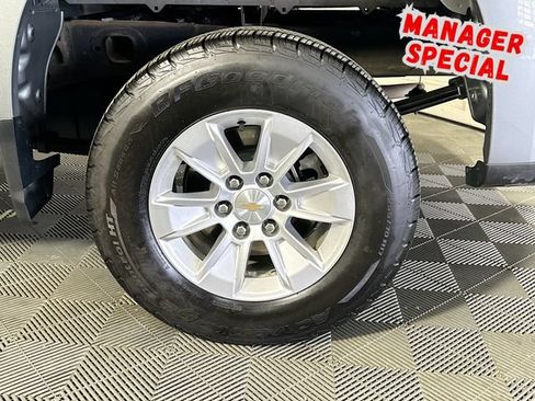 Used 2025 Chevrolet Silverado 1500 LT RWD image 27