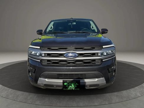 Used 2023 Ford Expedition Max XLT RWD image 3