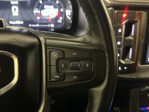 Used 2023 GMC Yukon Denali Ultimate AWD/4WD image 32