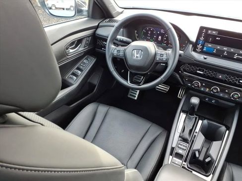 Used 2024 Honda Accord Sport image 17