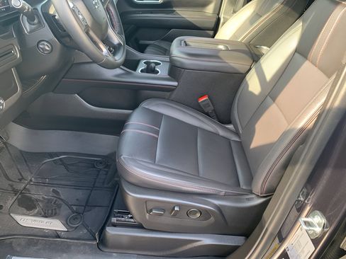 Used 2023 Chevrolet Tahoe RST w/ Luxury Package image 8