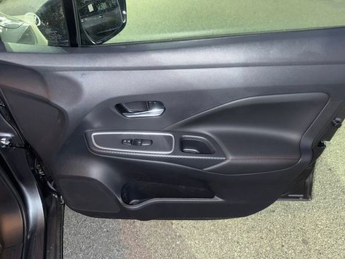 New 2025 Nissan Versa SR w/ Trunk Package image 28