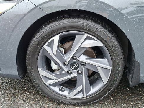 Certified 2025 Hyundai Elantra Sport FWD image 8