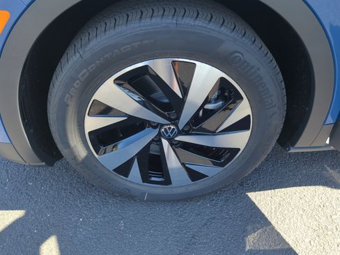 New 2025 Volkswagen ID.4 Pro image 25