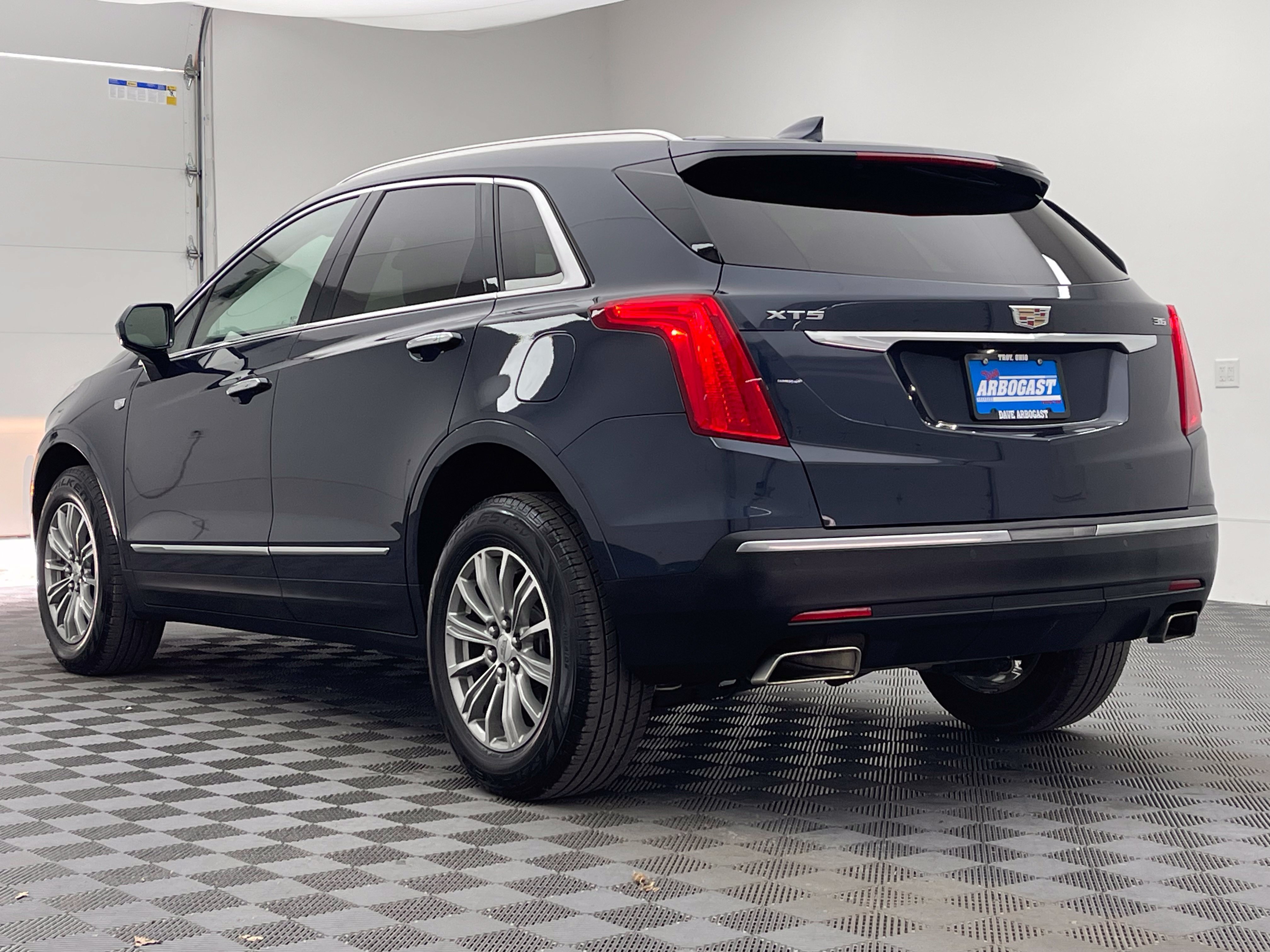 Used 2018 Cadillac XT5 Luxury FWD image 12
