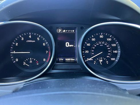 Used 2017 Hyundai Santa Fe FWD image 14