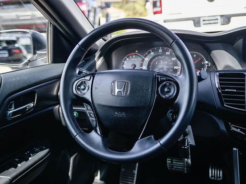 Used 2017 Honda Accord Sport Special Edition image 15