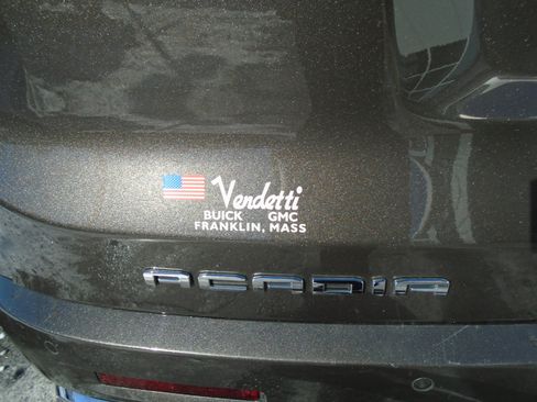 Used 2020 GMC Acadia Denali w/ Technology Package image 36