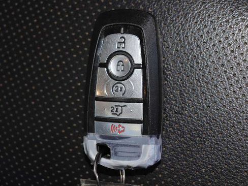 Certified 2020 Ford Escape SEL image 36