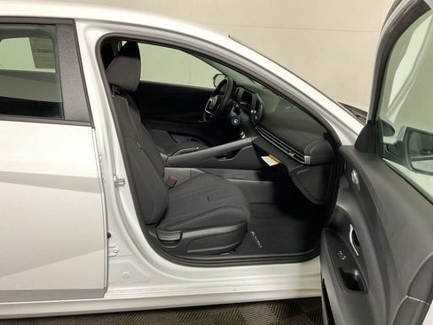 New 2026 Hyundai Elantra SE FWD image 36