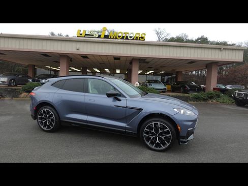 Used 2024 Aston Martin DBX 707 image 1