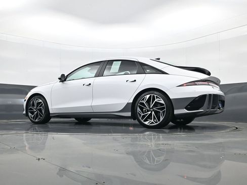 Certified 2024 Hyundai Ioniq 6 SEL image 27