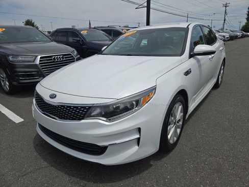 Used 2018 Kia Optima EX FWD image 2