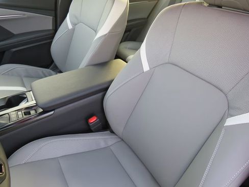 Certified 2026 Toyota Camry SE image 17