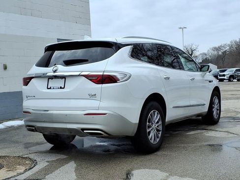 Used 2023 Buick Enclave Essence AWD/4WD image 8