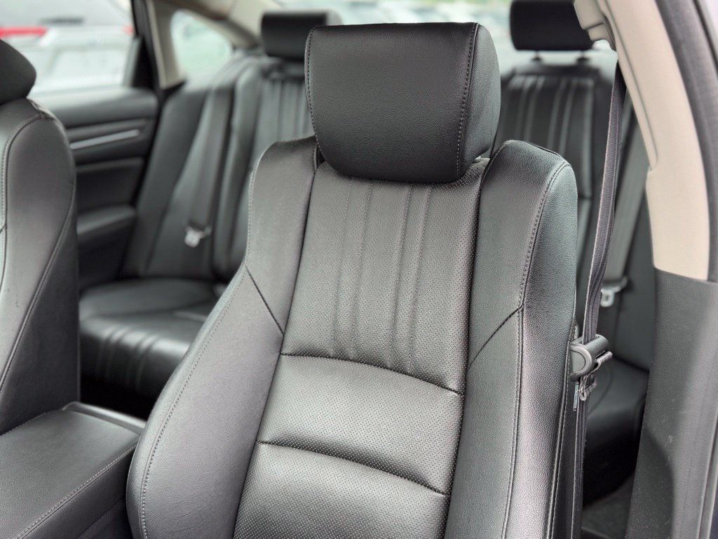 Used 2019 Honda Accord EX-L image 6