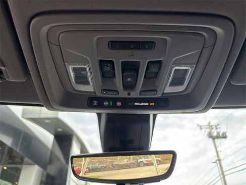 Used 2020 GMC Sierra 2500 Denali w/ Denali Ultimate Package image 30