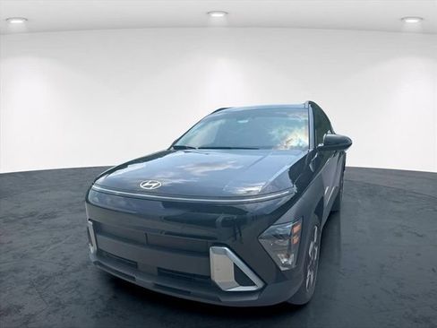 Used 2025 Hyundai Kona SEL AWD/4WD image 6