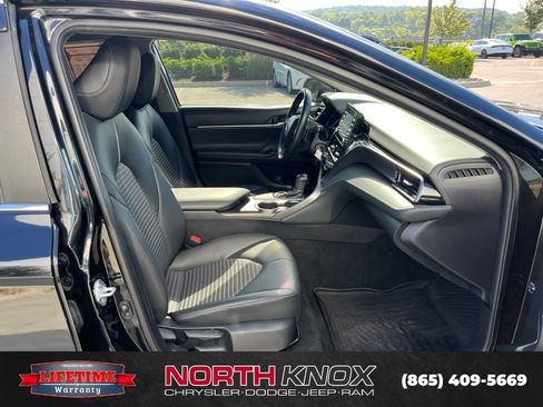Used 2023 Toyota Camry SE FWD image 23