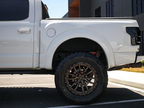 Used 2019 Ford F150 Raptor w/ Equipment Group 802A Luxury AWD/4WD image 11