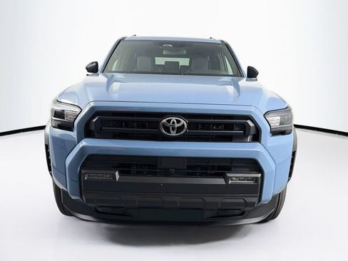 New 2026 Toyota 4Runner SR5 AWD/4WD image 2