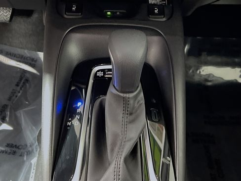 Used 2025 Toyota Corolla XSE image 24