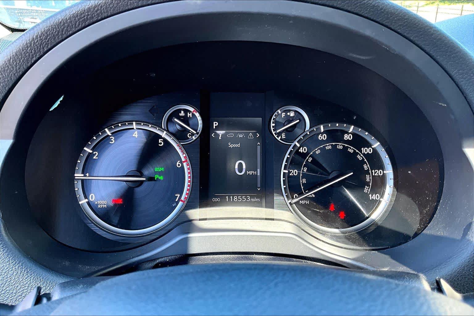 Used 2020 Lexus GX 460 Premium w/ Premium Package AWD/4WD image 25