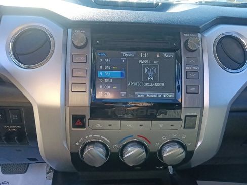 Used 2016 Toyota Tundra SR5 image 21
