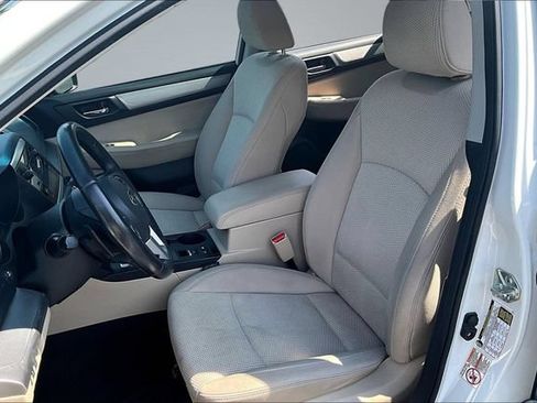 Used 2017 Subaru Outback 2.5i Premium AWD/4WD image 20
