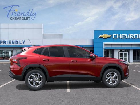 New 2026 Chevrolet Trax LS w/ LS Convenience Package FWD image 15