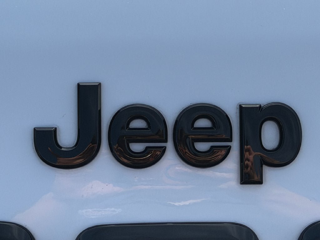 Used 2022 Jeep Cherokee Latitude AWD/4WD image 34