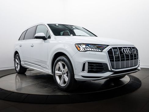 Certified 2023 Audi Q7 3.0T Premium w/ Convenience Package AWD/4WD image 2