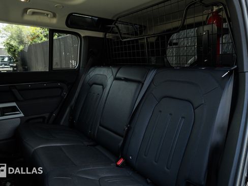 Used 2022 Land Rover Defender 110 S AWD/4WD image 6
