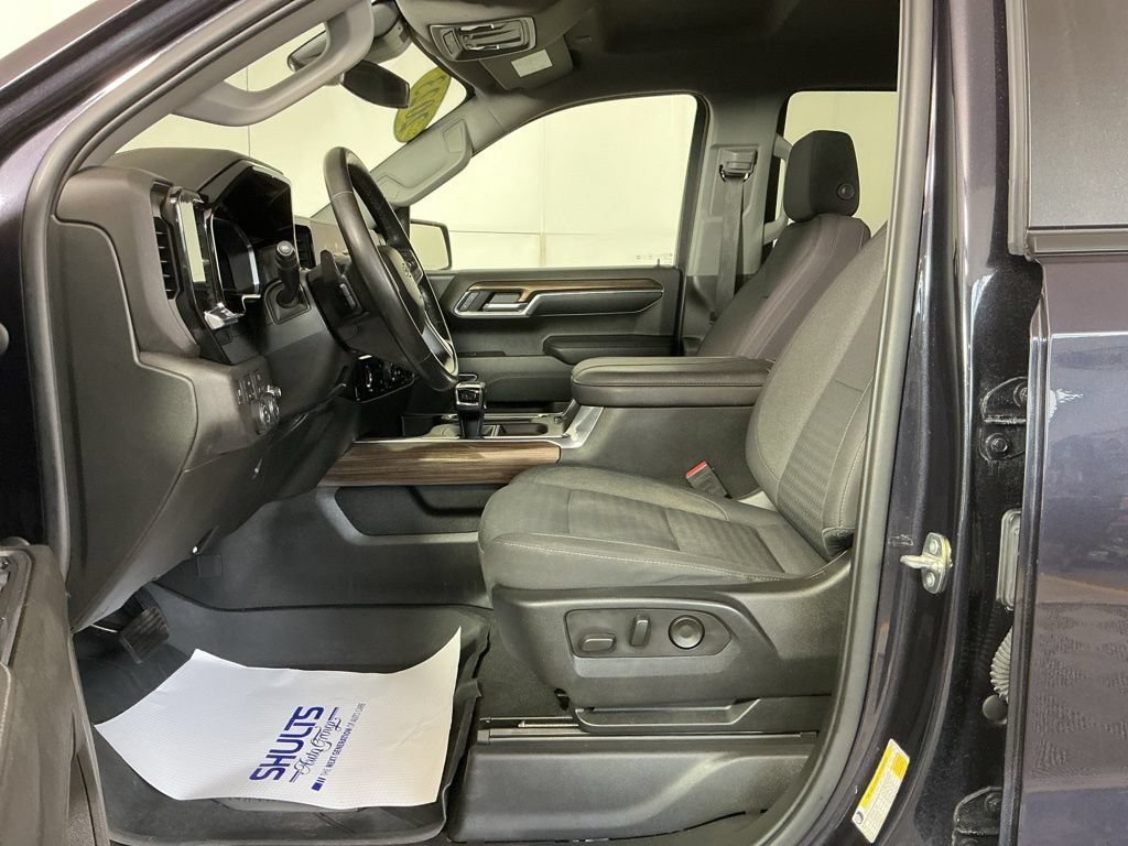 Used 2023 Chevrolet Silverado 1500 RST w/ Protection Package AWD/4WD image 9