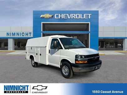 New 2025 Chevrolet Express 3500 w/ Power Convenience Package